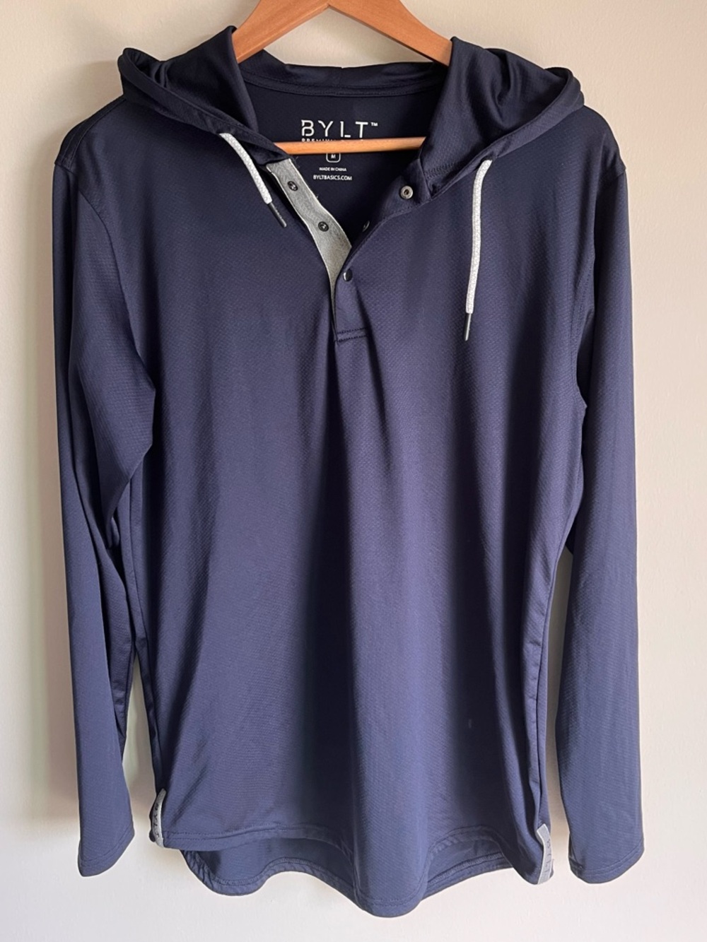 BYLT Men’s Quarter Snap Long Sleeve Hooded Pull Over Navy Shirt Top Size Medium